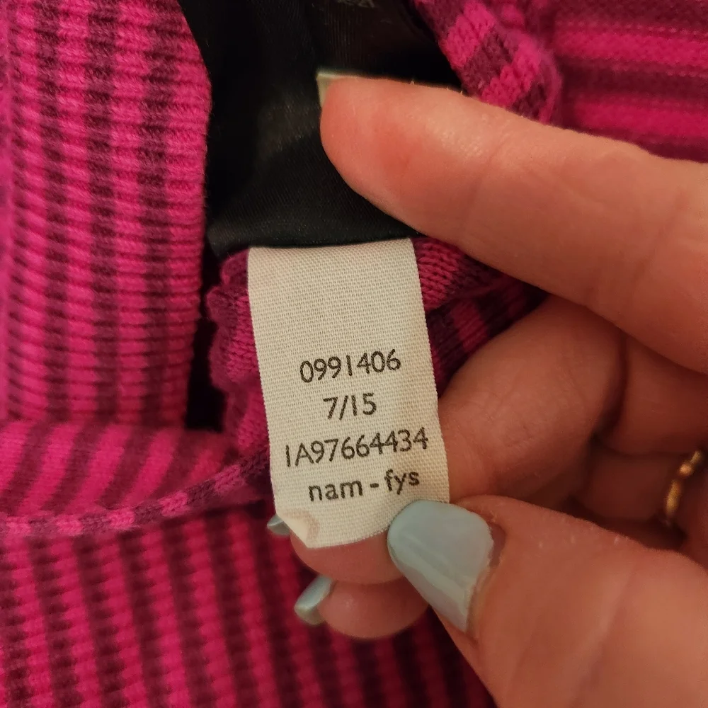 Tommy Hilfiger Pink and Purple Striped V-Neck Sweater, Size L‎